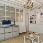 Appartement de 549 m² avec 2 chambre(s) en location à Paris