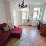 Rent 4 bedroom apartment of 70 m² in Adria