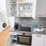 Rent 3 bedroom apartment of 45 m² in Wien