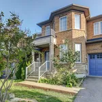 3 bedroom apartment of 2378 sq. ft in Richmond Hill (Langstaff)