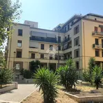 Rent 4 bedroom apartment of 80 m² in Roma