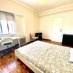 Rent a room in lisbon