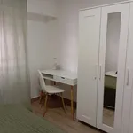 Rent 4 bedroom apartment of 90 m² in zaragoza