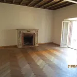 Rent 5 bedroom apartment of 186 m² in Roma