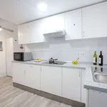 Rent a room of 120 m² in Valencia