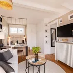 Rent 2 bedroom apartment of 29 m² in Paris