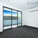 Rent 2 bedroom apartment in Croydon