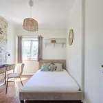 Rent a room in lisbon