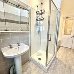 Rent 3 bedroom flat in Glasgow  West