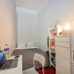 Rent a room of 399 m² in Lisboa