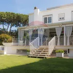 Rent 10 bedroom house of 380 m² in Roma