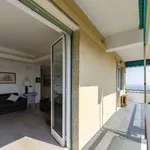 Rent 2 bedroom apartment in genoa