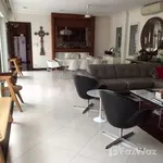 Rent 4 bedroom house of 450 m² in Bangkok