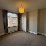 Rent 3 bedroom flat in North East Derbyshire