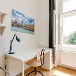 Rent 5 bedroom apartment in Prague