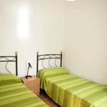 Alquilo 3 dormitorio apartamento de 75 m² en Seville']