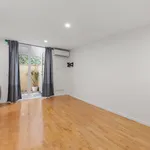 Rent 1 bedroom apartment in Carlton