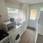 Rent 3 bedroom flat in Wales