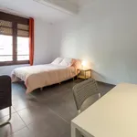 Rent 5 bedroom apartment in Valencia