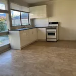 Rent 3 bedroom house in Caulfield South