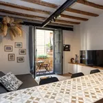 Rent 4 bedroom apartment of 60 m² in Barcelona