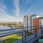 Rent 2 bedroom apartment of 85 m² in Cardiff