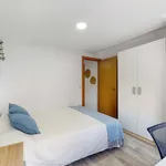 Rent a room of 78 m² in Valencia