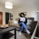 Huur 1 slaapkamer appartement van 77 m² in brussels