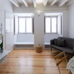 Rent 2 bedroom apartment of 55 m² in lisbon