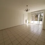 Appartement de 58 m² avec 3 chambre(s) en location à CLAIX