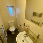 Rent 5 bedroom flat in Wales