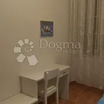 Najam 3 spavaće sobe stan od 88 m² u Matulji