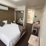 Rent 1 bedroom apartment in Docklands