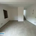 Affitto 2 camera appartamento di 90 m² in Potenza