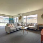 Rent 3 bedroom house in Papamoa