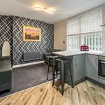 Rent 4 bedroom flat in West Midlands