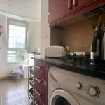 Rent a room of 80 m² in lisbon