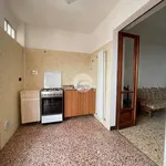 Rent 3 bedroom apartment of 45 m² in Rubiana