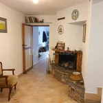 Rent 4 bedroom house of 100 m² in Trevignano Romano