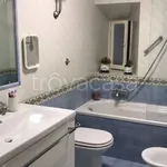 Rent 2 bedroom apartment of 90 m² in Napoli