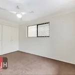 Rent 4 bedroom house in Stafford Heights