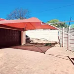 Rent 1 bedroom apartment in Roodepoort