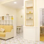 Rent 1 bedroom apartment in Naples