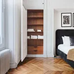 Rent 3 bedroom apartment of 133 m² in paris