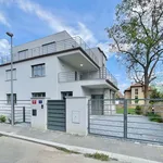 Pronajměte si 2 ložnic/e byt o rozloze 51 m² v Praha 4 - Michle