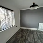 Rent 4 bedroom house in East Midlands