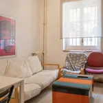 Rent a room of 100 m² in madrid