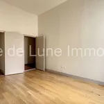 Appartement de 96 m² avec 2 chambre(s) en location à Nîmes