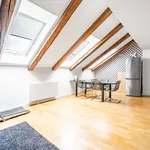 Pronajměte si 2 ložnic/e byt o rozloze 65 m² v Prague