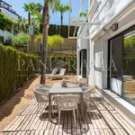 Rent 3 bedroom apartment of 192 m² in Marbella